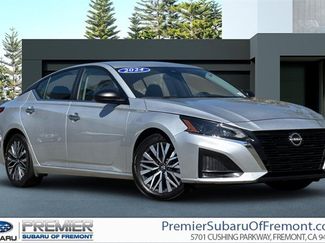 Used 2024 Nissan Altima 2.5 SV image 1