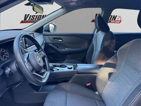 Used 2023 Nissan Rogue SV image 9