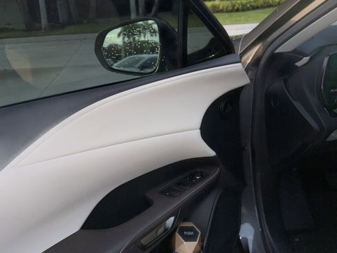 Used 2024 Lexus RX 350 Premium w/ Accessory Package (Z1) image 2