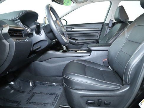 Certified 2022 Nissan Altima 2.5 Platinum image 22