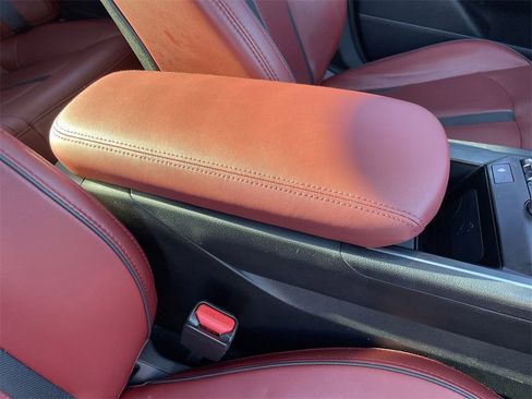 Used 2024 Kia K5 GT-Line image 32