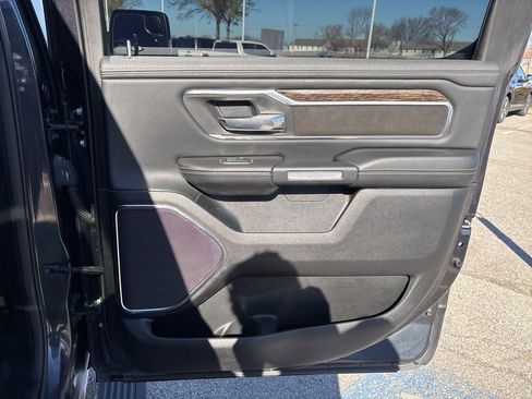 Used 2019 RAM 1500 Laramie image 41