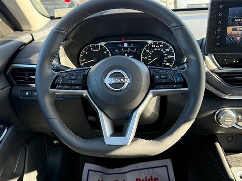 New 2025 Nissan Altima 2.5 SL image 21