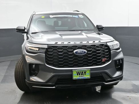 New 2026 Ford Explorer ST image 9