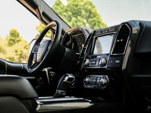 Used 2018 Ford F150 Lariat w/ Equipment Group 502A Luxury AWD/4WD image 51