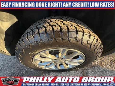 Used 2020 Jeep Cherokee Latitude Plus w/ Cold Weather Group image 38