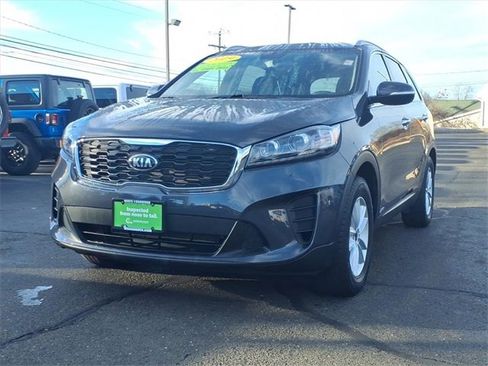 Used 2019 Kia Sorento LX w/ LX Convenience Package image 7