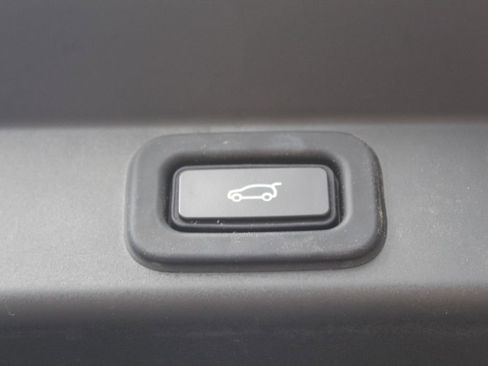 Used 2023 Land Rover Range Rover Sport SE Dynamic image 23