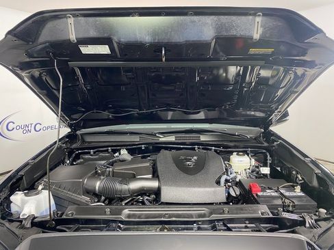 Certified 2023 Toyota Tacoma TRD Off-Road image 22