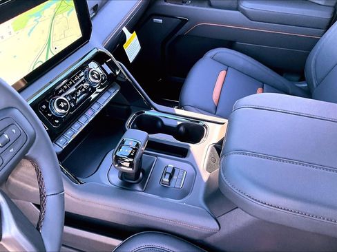 New 2026 GMC Sierra 1500 AT4 w/ AT4 Premium Package image 8