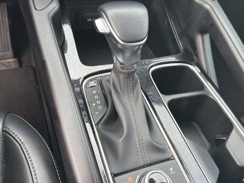 Used 2025 Kia Telluride S AWD/4WD image 25