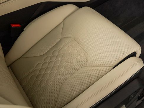 Used 2024 Lamborghini Urus S AWD/4WD image 49