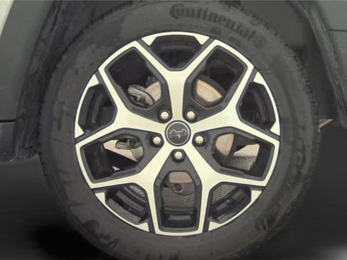 Used 2025 Jeep Compass Limited AWD/4WD image 22