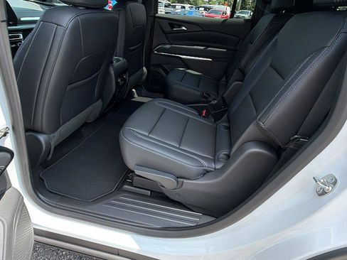 New 2026 Chevrolet Traverse LT w/ Driver Confidence Package FWD image 19