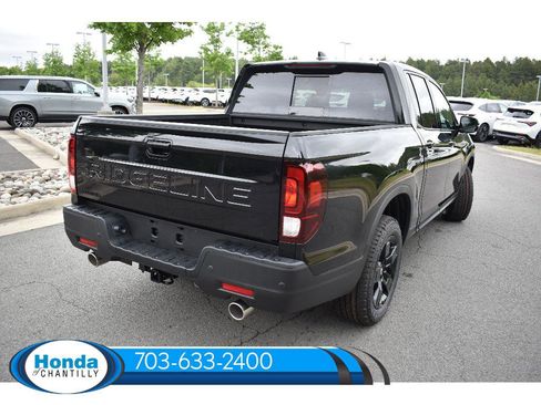 New 2026 Honda Ridgeline Black Edition image 7
