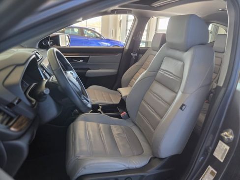 Used 2018 Honda CR-V Touring image 16