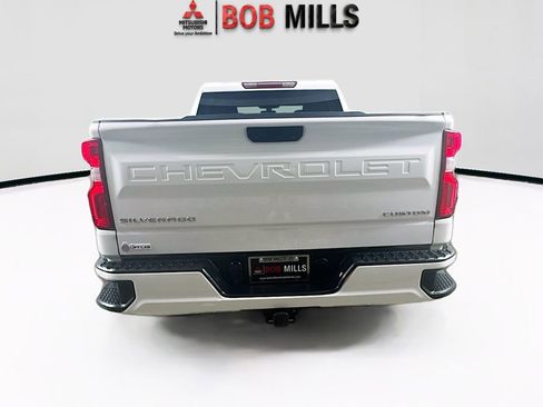 Used 2022 Chevrolet Silverado 1500 Custom image 6