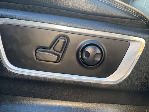 Used 2023 RAM 1500 Laramie image 13