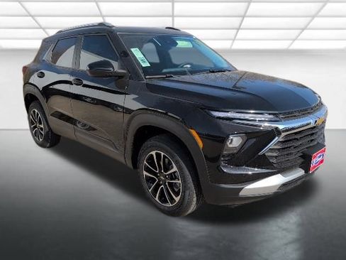 New 2026 Chevrolet TrailBlazer LT w/ LT Cold Weather Package image 1