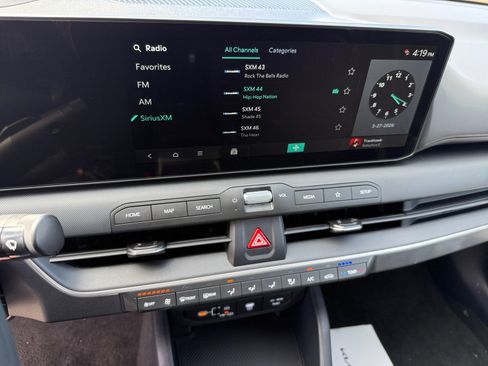 New 2026 Kia K4 LXS image 12