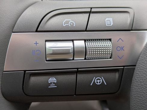 New 2026 Hyundai Kona Limited FWD image 24