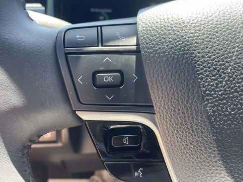 Used 2025 Toyota Camry XSE image 24