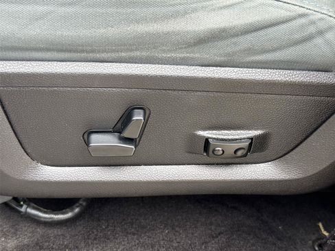 Used 2016 RAM 1500 Lone Star RWD image 26