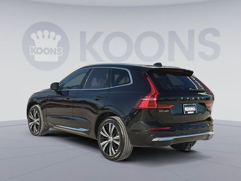 Certified 2023 Volvo XC60 B5 Ultimate w/ Climate Package image 4