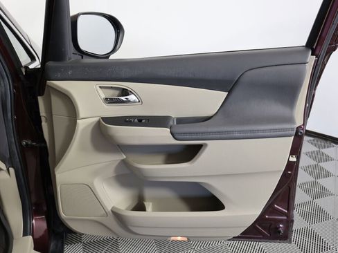 Used 2014 Honda Odyssey EX-L image 24