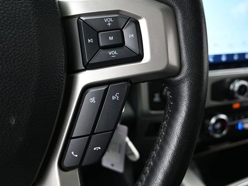 Used 2022 Ford F250 Lariat w/ Black Appearance Package AWD/4WD image 23