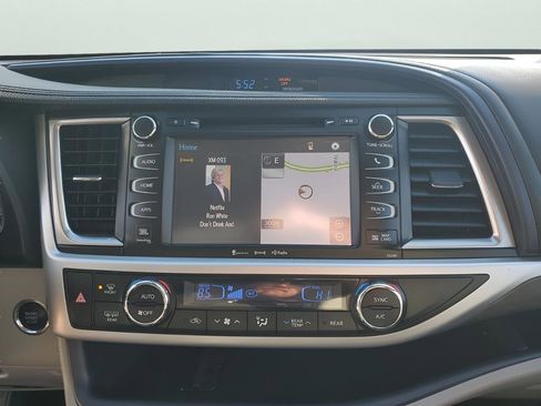 Used 2019 Toyota Highlander Limited image 40