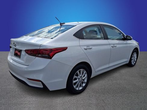 Used 2021 Hyundai Accent SEL FWD image 4