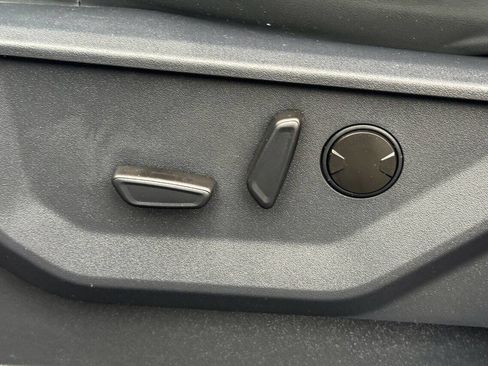 Used 2025 Ford Expedition Max Active image 29