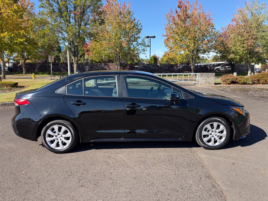 Used 2024 Toyota Corolla LE FWD image 9