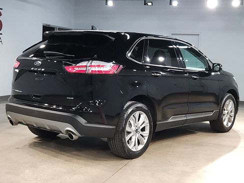 Used 2024 Ford Edge Titanium image 7