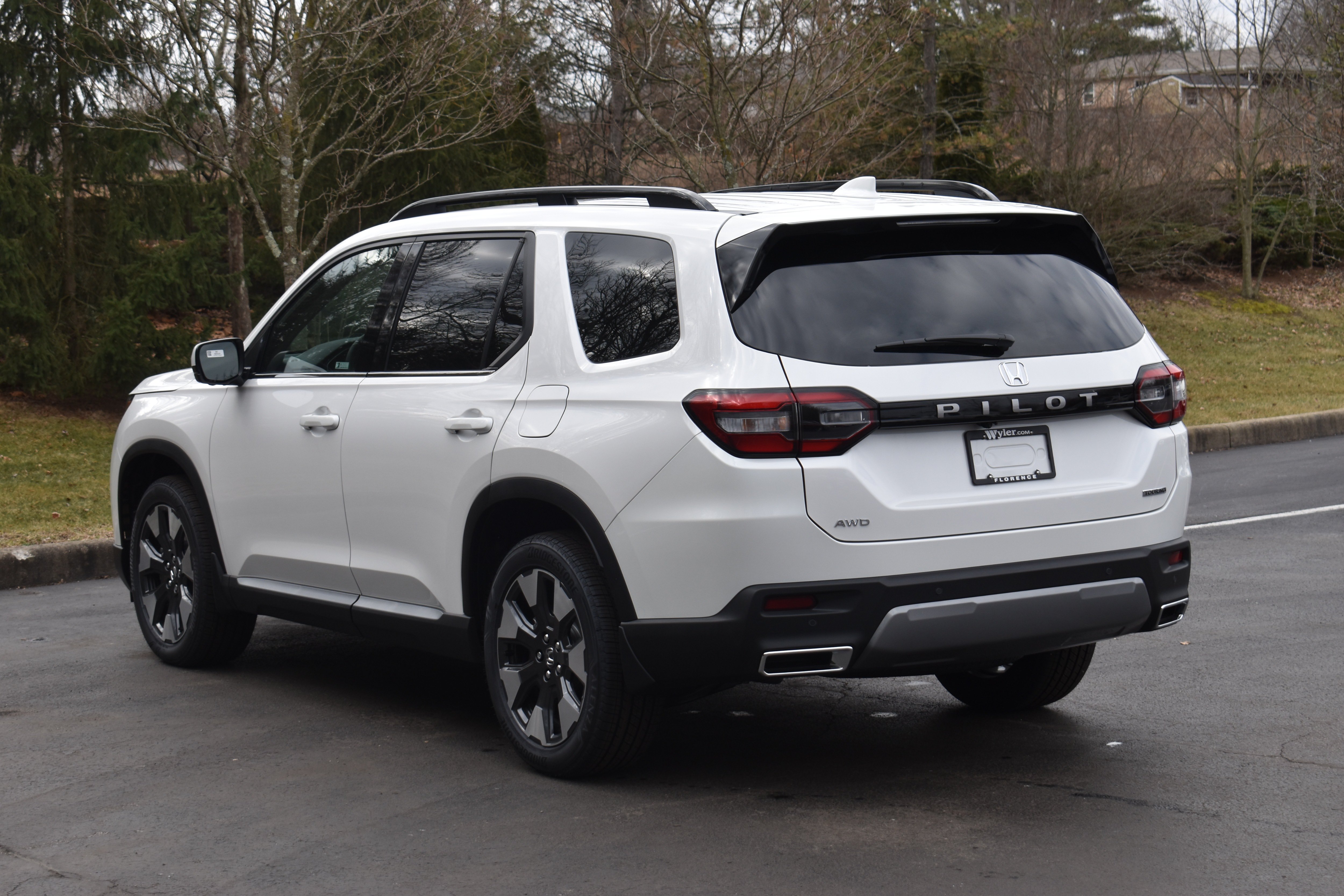 New 2026 Honda Pilot Touring image 5