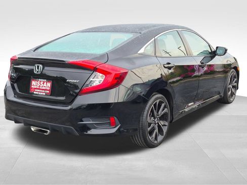 Used 2019 Honda Civic Sport image 6