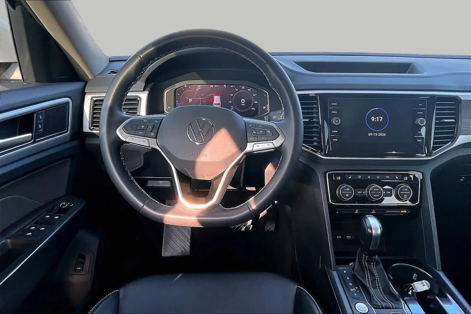 Used 2023 Volkswagen Atlas SE AWD/4WD image 5