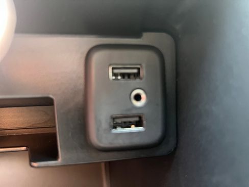 Used 2020 GMC Yukon Denali w/ Enhanced Security Package image 21