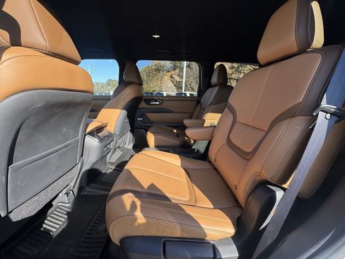 Used 2025 Nissan Armada SL w/ Captain's Chari Seat Package image 19