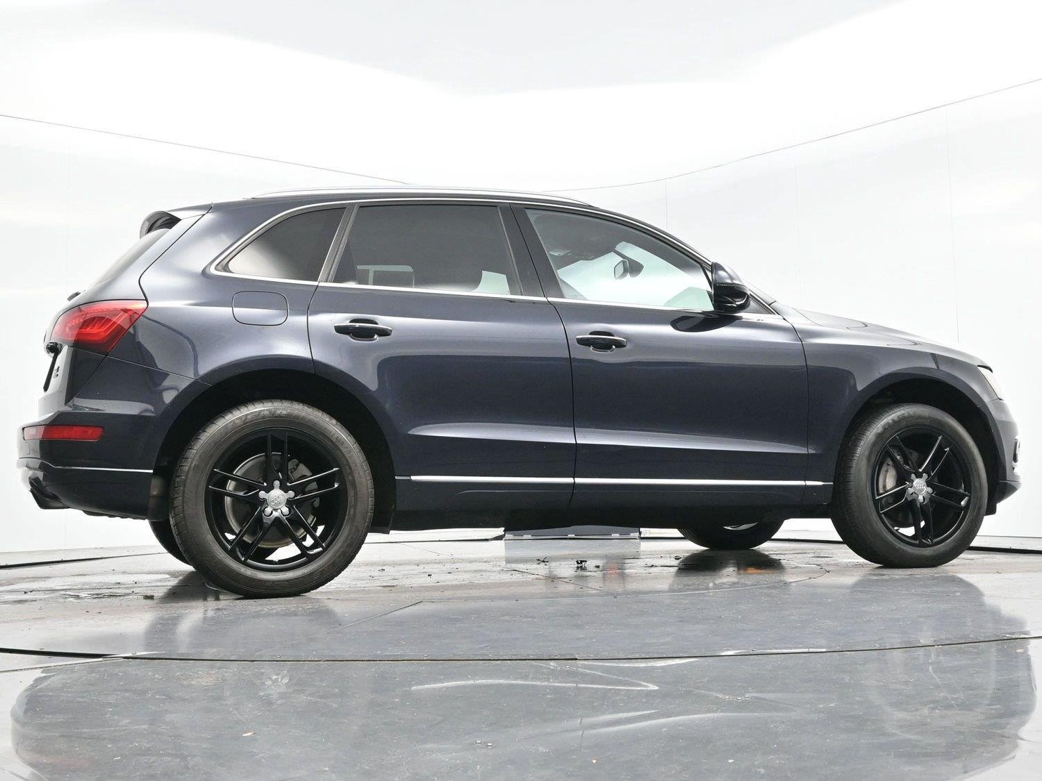 Used 2017 Audi Q5 2.0T Premium Plus w/ Technology Package AWD/4WD image 44