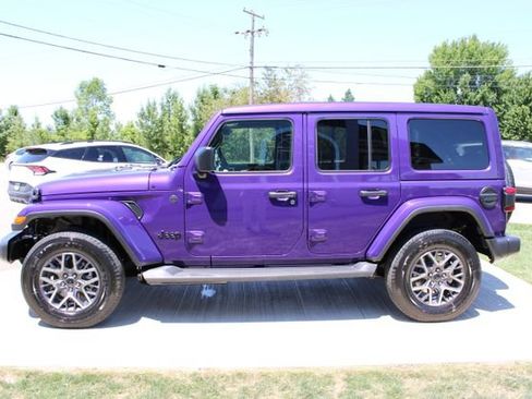 New 2026 Jeep Wrangler Unlimited Sahara AWD/4WD image 30