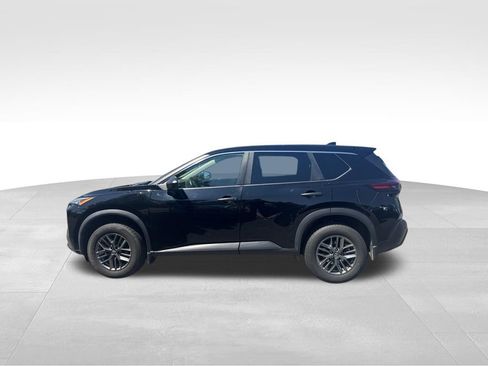 Used 2021 Nissan Rogue S AWD/4WD image 2