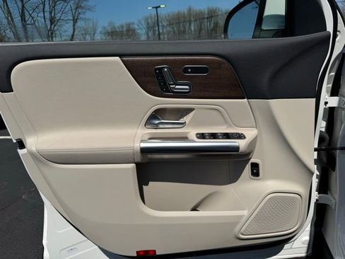 Certified 2023 Mercedes-Benz GLA 250 4MATIC image 19