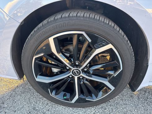 Certified 2025 Nissan Altima 2.5 SR image 10