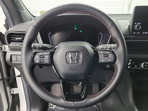 Certified 2025 Honda Pilot Sport image 24