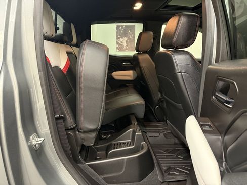 Used 2024 GMC Canyon AT4X w/ AT4X AEV Edition image 17