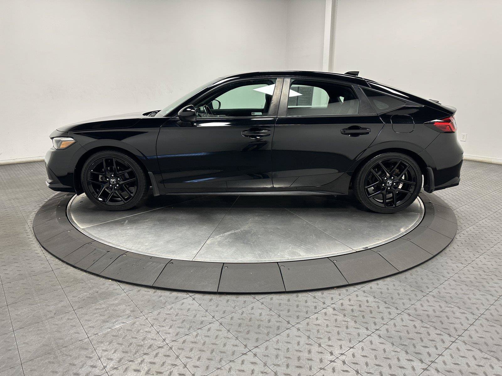 Used 2024 Honda Civic Sport image 8
