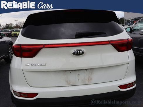 Used 2019 Kia Sportage LX image 18