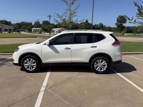 Used 2016 Nissan Rogue SV FWD image 9
